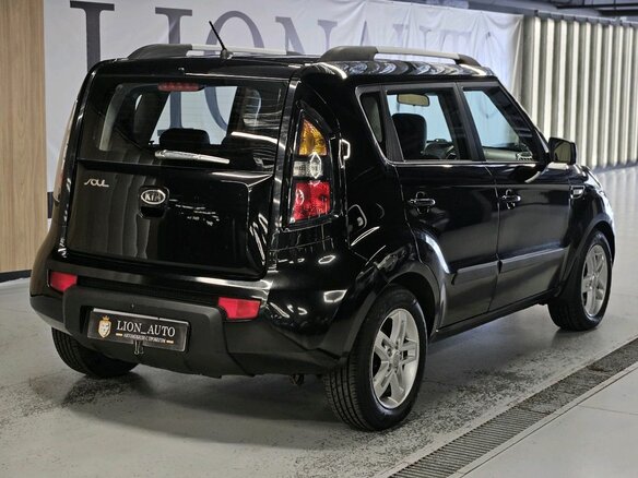 2010 Kia Soul I, чёрный, 880000 рублей - вид 5