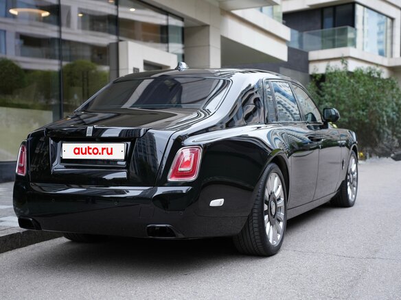 2021 Rolls-Royce Phantom VIII (Series I), чёрный, 49000000 рублей - вид 5