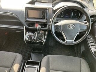 2015 Toyota Esquire I, чёрный, 1500000 рублей, вид 4