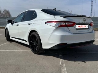 2018 Toyota Camry VIII (XV70), белый, 2250000 рублей, вид 5
