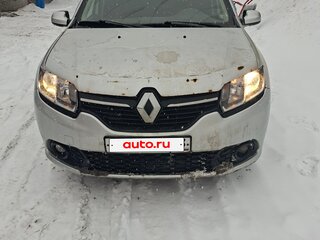 2015 Renault Sandero II, серый, 520000 рублей, вид 2