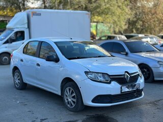 2017 Renault Logan II, белый, 450000 рублей, вид 2