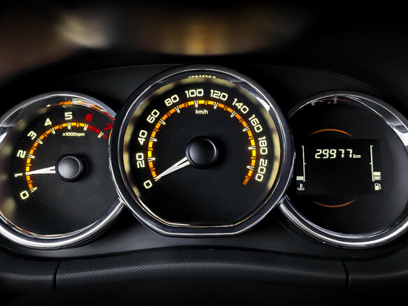 2024 Lada (ВАЗ) Largus I Рестайлинг, белый, 1400000 рублей - вид 12