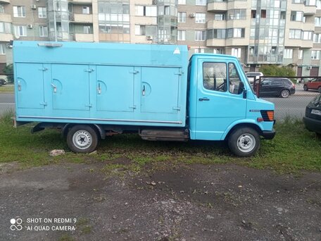 1993 Mercedes-Benz T1, голубой, 650000 рублей, вид 2