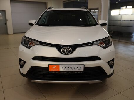 Toyota RAV4 IV (XA40) Рестайлинг