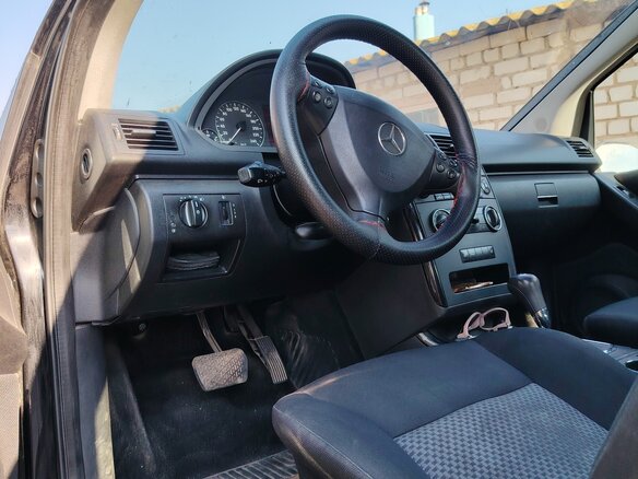2007 Mercedes-Benz A-Класс 150 II (W169), чёрный, 410000 рублей - вид 5