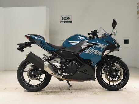 2021 Kawasaki Ninja 400, синий, 630000 рублей, вид 4