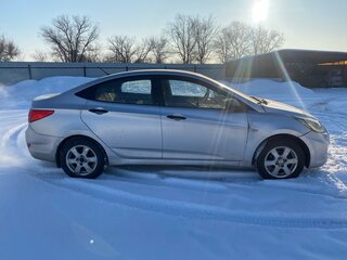 2012 Hyundai Solaris I, серый, 370000 рублей, вид 2