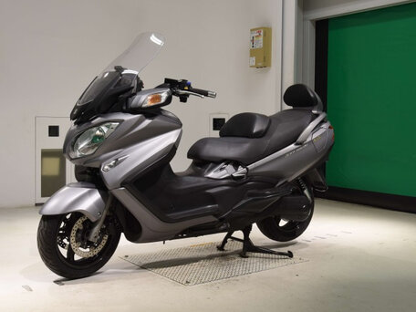 2013 Suzuki Burgman (SkyWave) 650, серебристый, 560000 рублей, вид 4