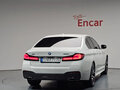 2022 BMW 5 серии 530i xDrive VII (G30/G31/G38) Рестайлинг, белый - вид 3