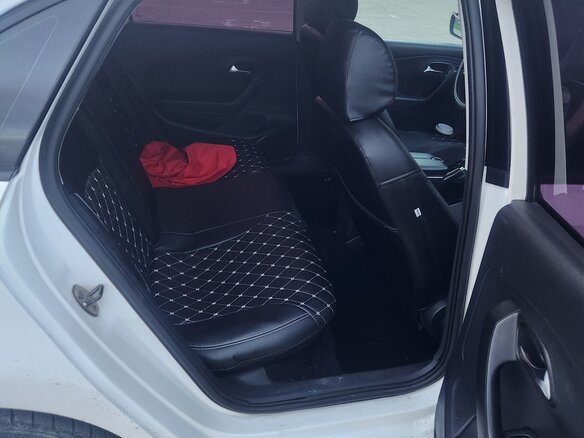 2013 Volkswagen Polo V, белый, 500000 рублей - вид 8