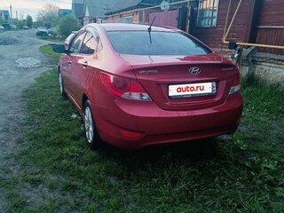 2012 Hyundai Solaris I, красный, 605000 рублей, вид 2