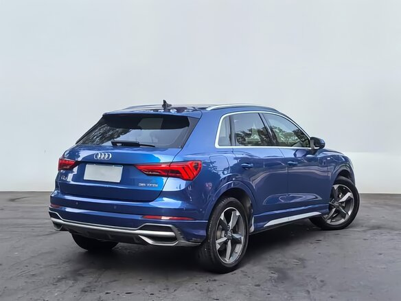2022 Audi Q3 35 TFSI II (F3), синий, 2550000 рублей - вид 3