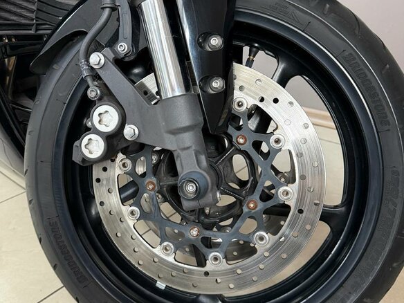 2011 Yamaha FZ1, чёрный, 690000 рублей - вид 12