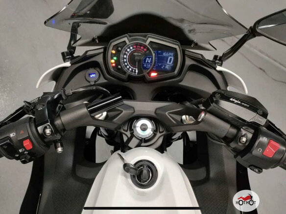2017 Kawasaki ER-6F (Ninja 650R), белый, 700000 рублей - вид 13