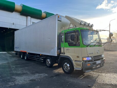 2001 Hino Profia, бежевый, 2700000 рублей, вид 4