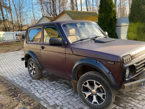 2013 Lada (ВАЗ) 2121 (4x4) I Рестайлинг, пурпурный, 390000 рублей - вид 1