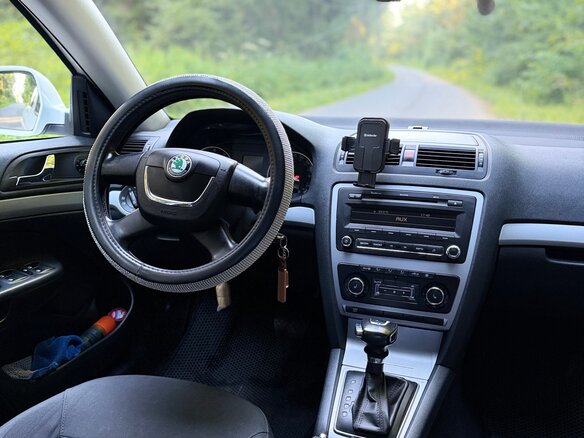 2013 Skoda Octavia II (A5) Рестайлинг, белый, 1000000 рублей - вид 7