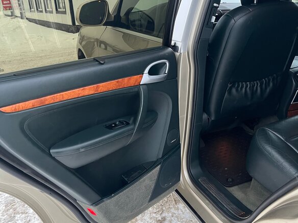 2005 Porsche Cayenne S I (955), бежевый, 950000 рублей - вид 10