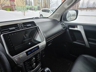 2018 Toyota Land Cruiser Prado 150 Series Рестайлинг 2, чёрный, 6500000 рублей, вид 4