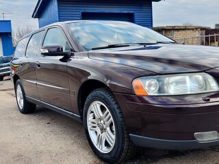 2006 Volvo V70 II Рестайлинг, пурпурный, 900000 рублей, вид 4