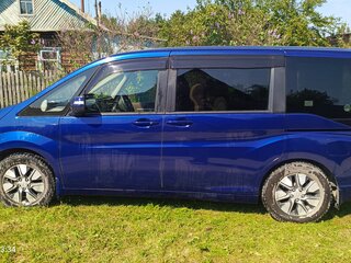 2015 Honda Stepwgn V, синий, 1530000 рублей, вид 2