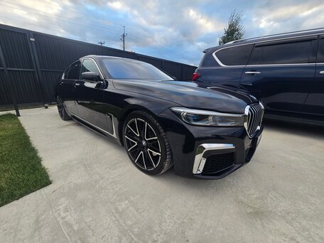 2019 BMW 7 серии 730d VI (G11/G12) Рестайлинг, синий, 5950000 рублей, вид 4