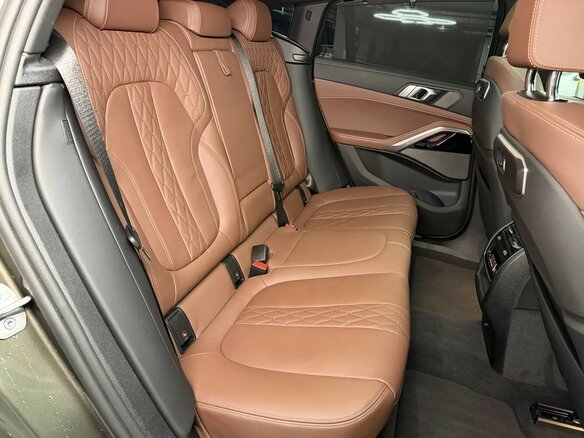 2025 BMW X6 40i III (G06) Рестайлинг, серый, 15850000 рублей - вид 17