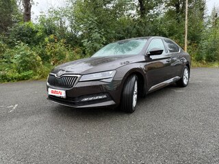 2021 Skoda Superb III Рестайлинг, коричневый, 2490000 рублей, вид 1