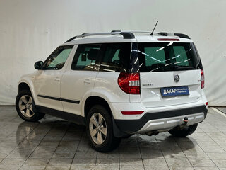 2016 Skoda Yeti I Рестайлинг, белый, 1180000 рублей, вид 4