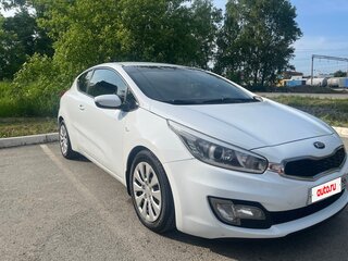2013 Kia Ceed II, белый, 770000 рублей, вид 3
