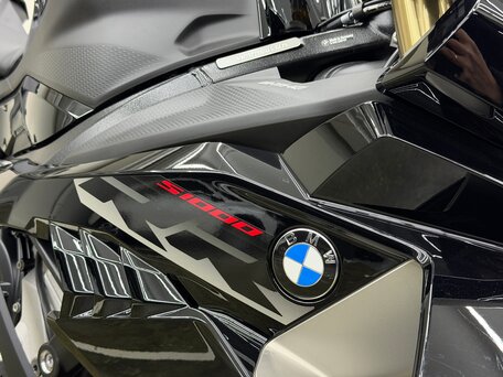 2025 BMW S 1000 RR, чёрный, 2450000 рублей, вид 3