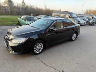 2015 Toyota Camry VII (XV50) Рестайлинг, чёрный, 2000000 рублей, вид 3