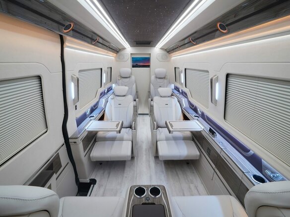 2025 Mercedes-Benz Sprinter, чёрный, 42400000 рублей - вид 25