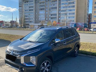 2022 Mitsubishi Xpander Cross I, серый, 2000000 рублей, вид 2