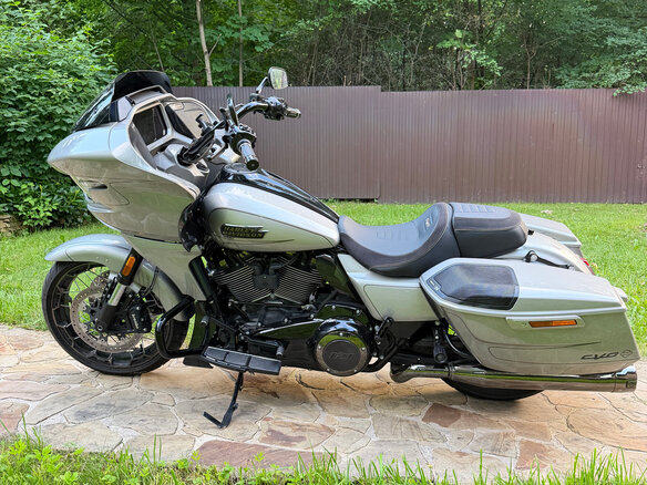 2024 Harley-Davidson CVO Road Glide, серебристый, 4535000 рублей - вид 13