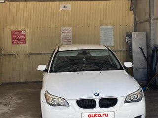 2007 BMW 5 серии 520d V (E60/E61) Рестайлинг, белый, 1450000 рублей, вид 4