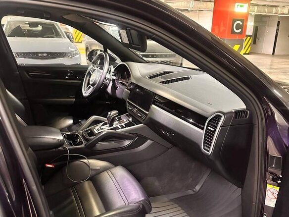 2019 Porsche Cayenne III, фиолетовый, 6199000 рублей - вид 9