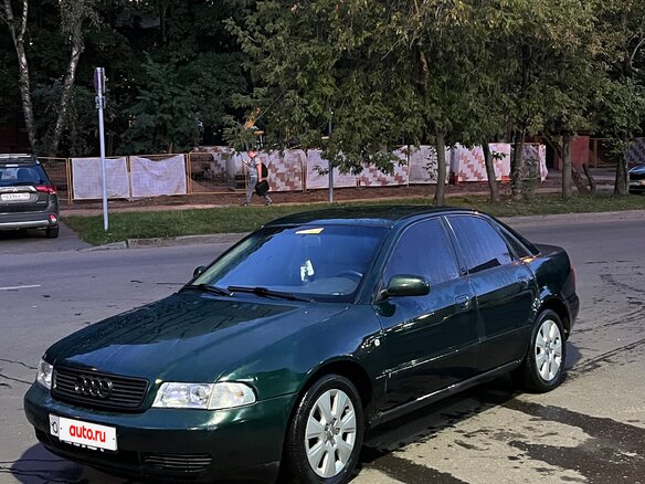 1996 Audi A4 I (B5), зелёный, 330000 рублей