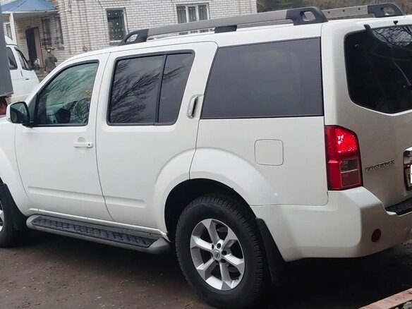 2012 Nissan Pathfinder III Рестайлинг, белый, 1290000 рублей - вид 2