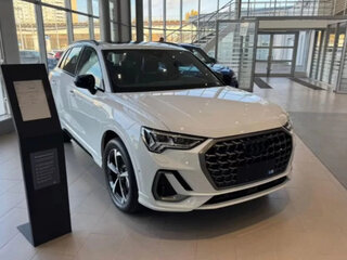 2025 Audi Q3 45 TFSI II (F3), белый, 5680000 рублей, вид 1