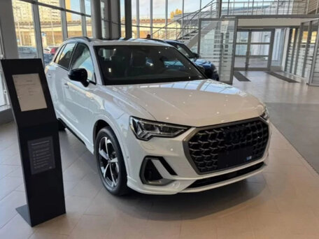 Audi Q3 II (F3)