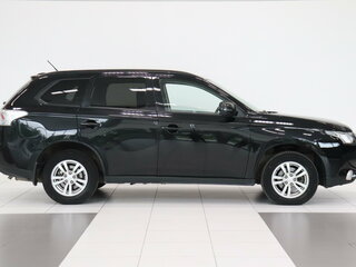 2013 Mitsubishi Outlander III, чёрный, 1141000 рублей, вид 3