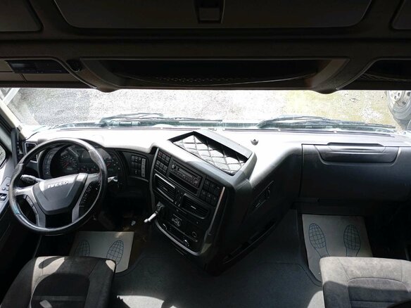 2019 Iveco Stralis, белый, 3847500 рублей - вид 4
