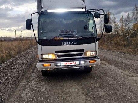 1993 Isuzu Forward (F-Series), белый, 3000000 рублей, вид 1