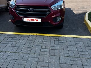 2019 Ford Escape III Рестайлинг, красный, 1175000 рублей, вид 2