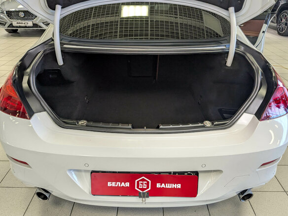 2012 BMW 6 серии Gran Coupe 640i III (F06/F13/F12), белый, 2275500 рублей - вид 18