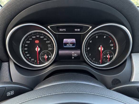 2019 Mercedes-Benz CLA 200 I (C117, X117) Рестайлинг, розовый, 1760000 рублей - вид 15