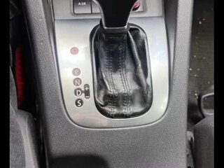 2005 Volkswagen Golf V, красный, 500000 рублей, вид 5
