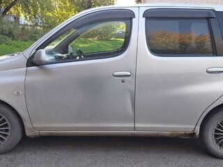 2000 Toyota FunCargo, серый, 290000 рублей, вид 3